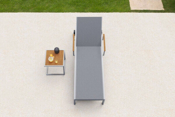 OUTFLEXX Sonnenliegen-Set, Taupe, Edelstahl/FSC-Teak, 195,5x74x35cm, Mit Armlehnen, Inkl. Beistelltisch 45x45cm – Bild 3