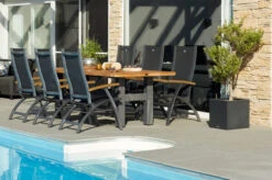 HARTMAN Sondermodell Yasmani / Primo Sitzgruppe, Xerix/natur, Alu/Teak/Glaskeramik, 6 Multipo, 240x100cm, FSC-Teak Armlehnen