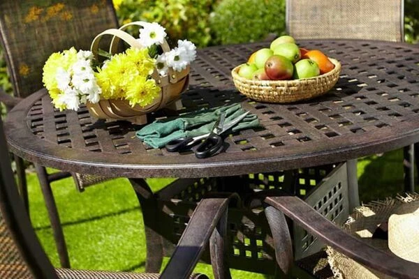 HARTMAN Palermo Esstisch, Bronze, Alu-Guss, Ø120cm – Bild 3