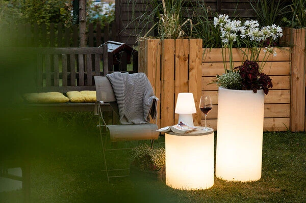 8-SEASONS Shining Elegant Pot XLPflanzgefäß, Weiß, Polyethylen, 39x78cm, Indoor & Outdoor, Inkl. LED-Glühbirne – Bild 3