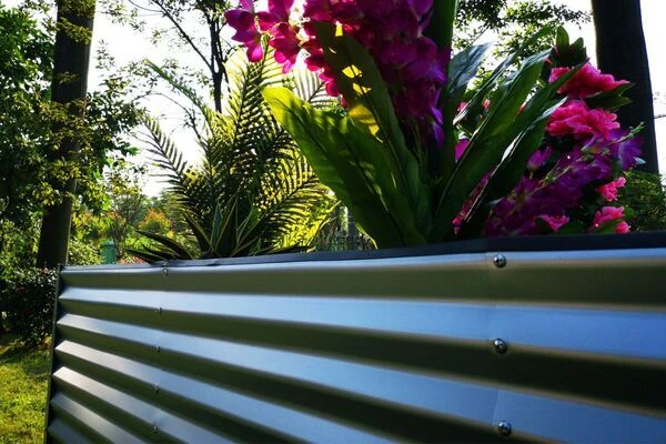 OUTFLEXX Eck-Hochbeet, Silber, Zincalume, 270x270x90x84cm – Bild 8